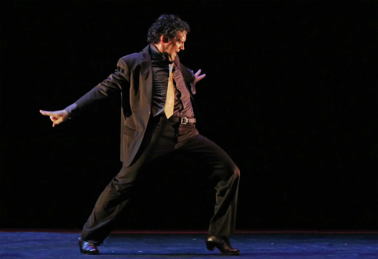 tenue-danseur-flamenco