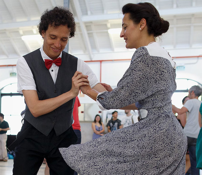 debuter west coast swing